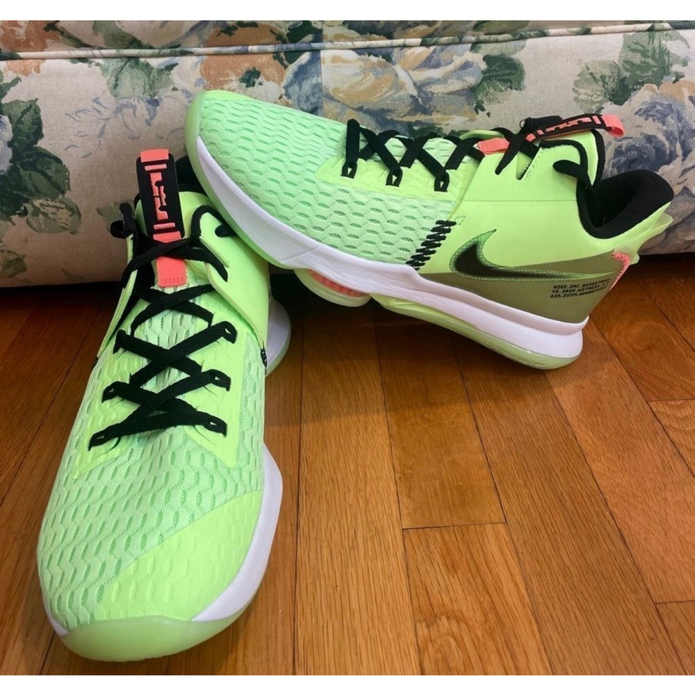 Nike LeBron Witness 5 'Grinch' Lime Glow/Bright Mango CQ9380-300 Men's Size 11